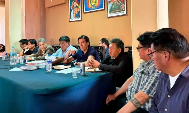 Gobierno convoca a la Confederación de Choferes a mesa de diálogo para este martes 29