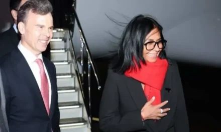 Delcy Rodríguez en Nueva York: no visita a Maduro, se reúne con Trump
