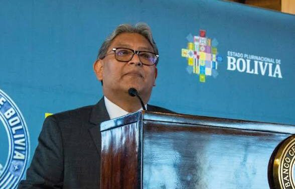 Expresidente del BCB Edwin Rojas obtiene detención domiciliaria