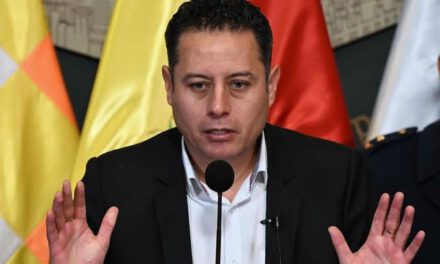 Lara pide pruebas contra Mariaca y cuestiona el “silencio” sobre el caso Cerimedo