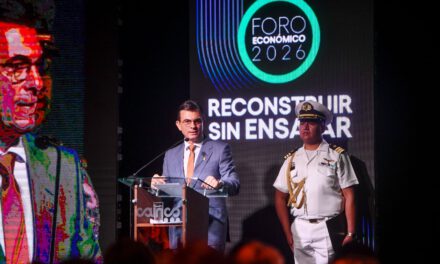 Cuestionan discurso de Paz en foro empresarial por énfasis en los 20 años del MAS
