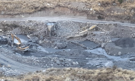 Persisten instalaciones mineras en Urujara en cercanías de la represa de Incachaca
