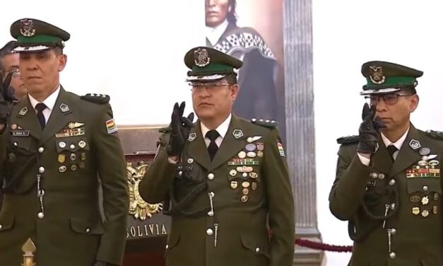 Tres coroneles toman el mando de la Policía tras la renuncia del general Sokol