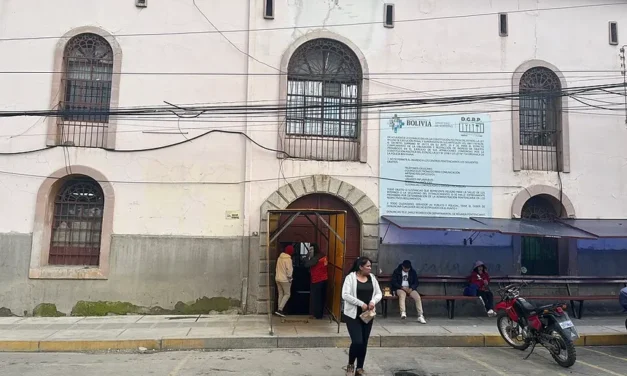 Gobierno prepara bloqueo de internet en cárceles para frenar coordinación de delitos