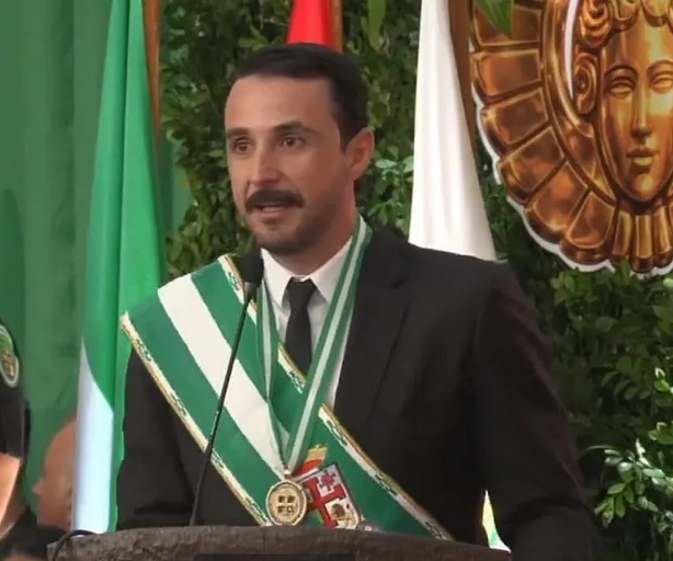 Velasco plantea cambiar la relación de Santa Cruz con el Estado y profundizar la autonomía