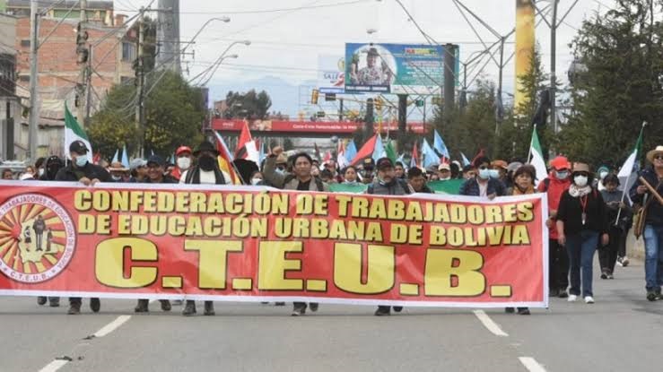 Maestros de La Paz rechazan nueva ley educativa y anuncian movilización para el 15 de septiembre