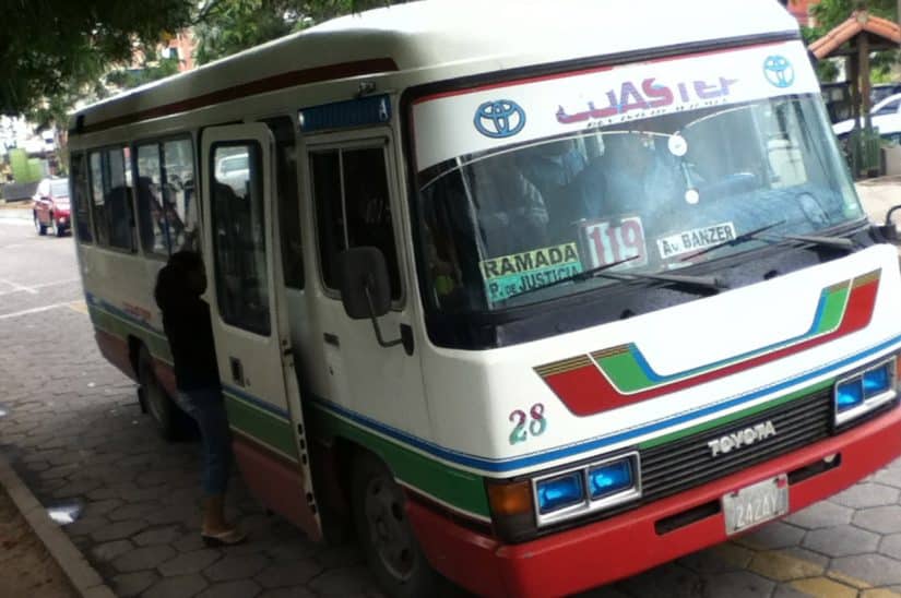 Transporte de Santa Cruz ratifica paro para este lunes y anuncia marcha contra el retiro de la subvención