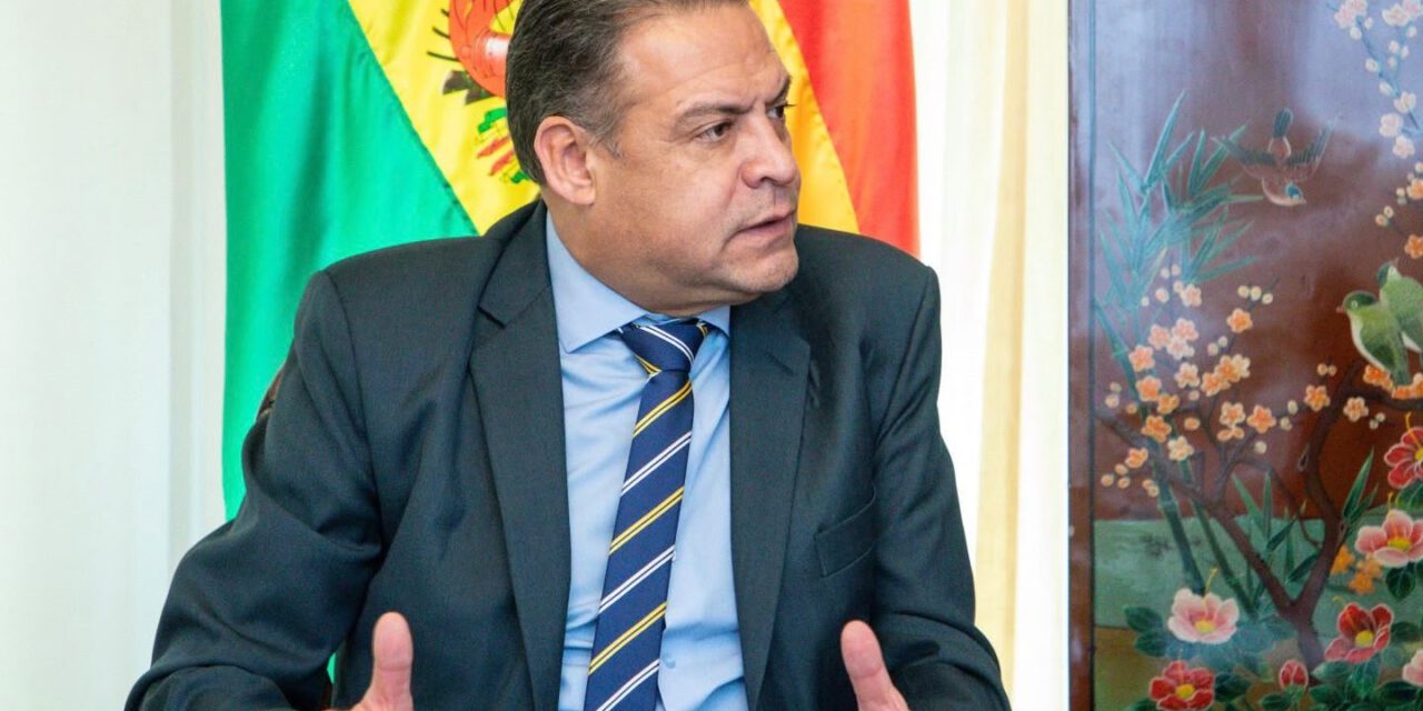 Revilla: nueva escala salarial del POA 2027 busca fortalecer equipos técnicos y será evaluada según las condiciones económicas