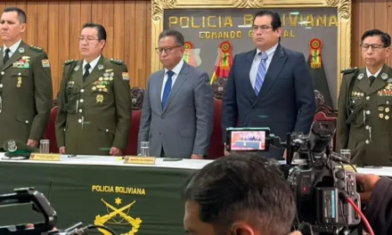 Cambios en la Policía: Posesionan a nuevos directores y comandantes departamentales