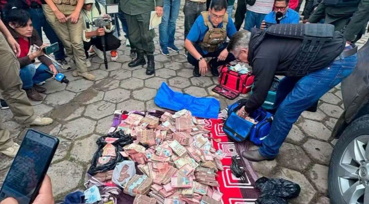 Ambulancia vinculada a Mariaca trasladaba Bs 3,5 millones y $us 10.000